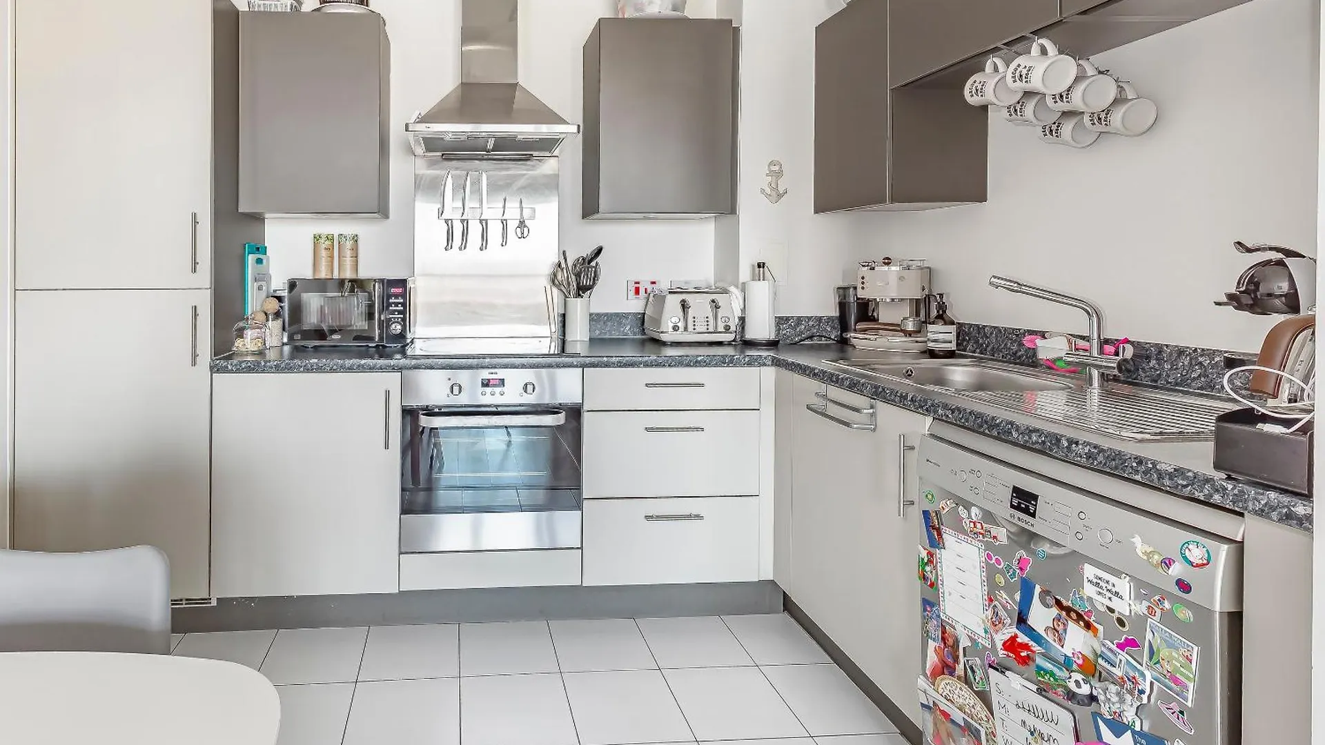 Apartment Charming 2 Bedrooms At Langdon Park Dlr London United Kingdom